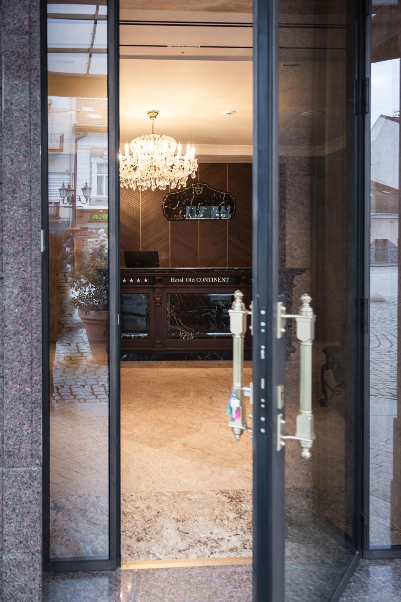 Old Continent Hotel أوزهورود المظهر الخارجي الصورة