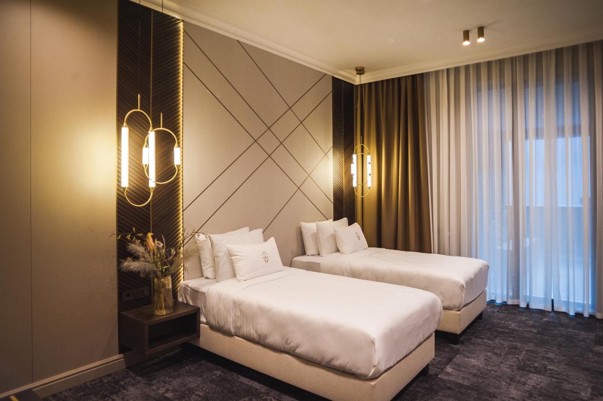 Old Continent Hotel أوزهورود المظهر الخارجي الصورة